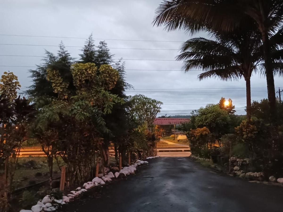 The Roadhouse Bed & Breakfast Tena Ngoại thất bức ảnh